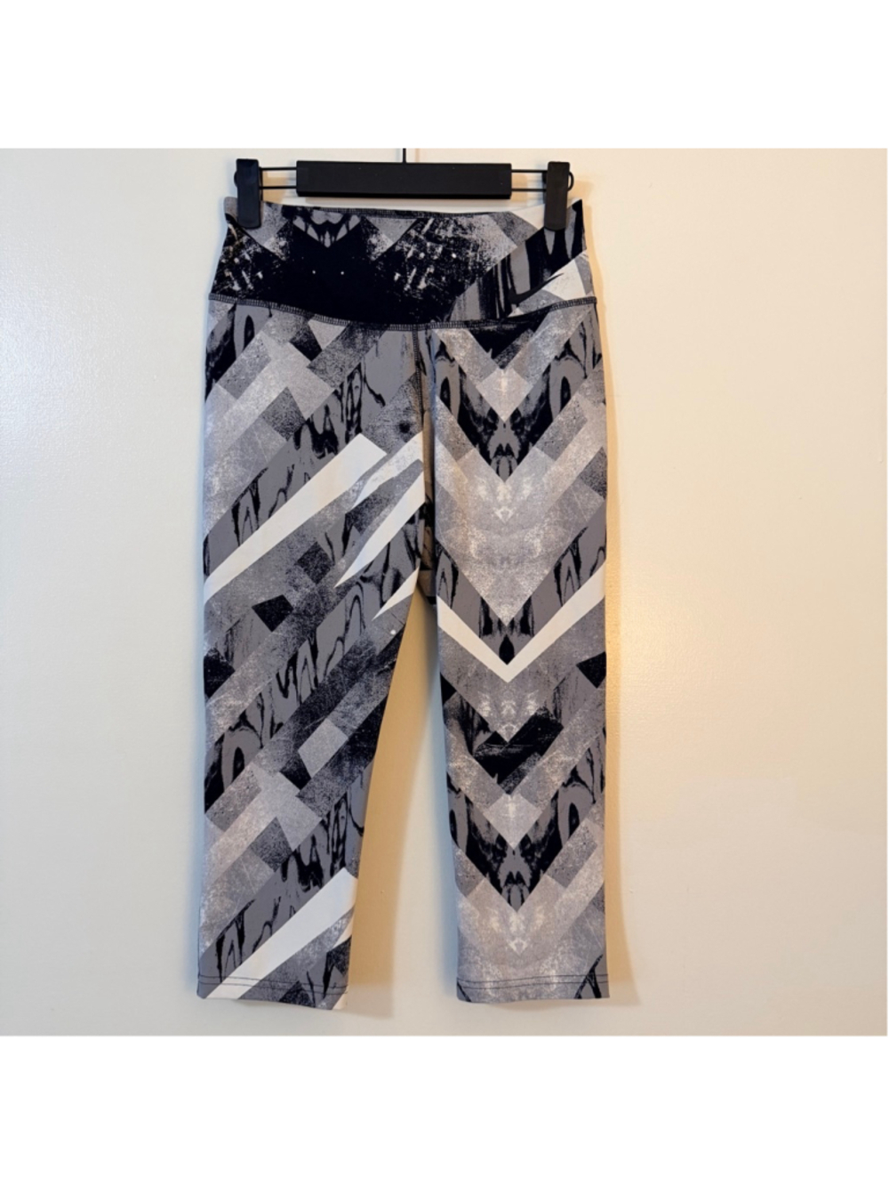 Nike Dri-FIT Capri Leggings Women's Small (b1) - Picture 3 of 12